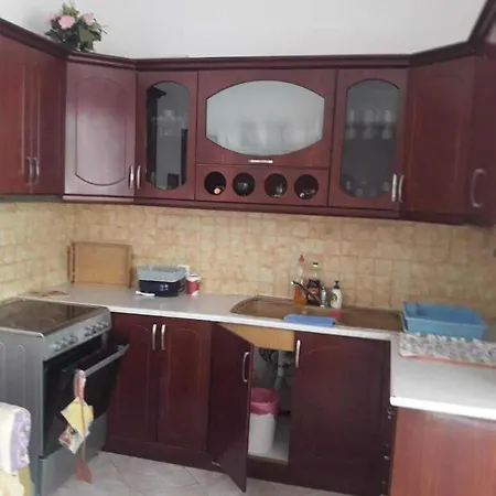 Rezart Apartment